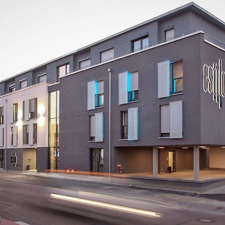 Design & Lifestyle Hotel Estilo Aalen Bagian luar foto